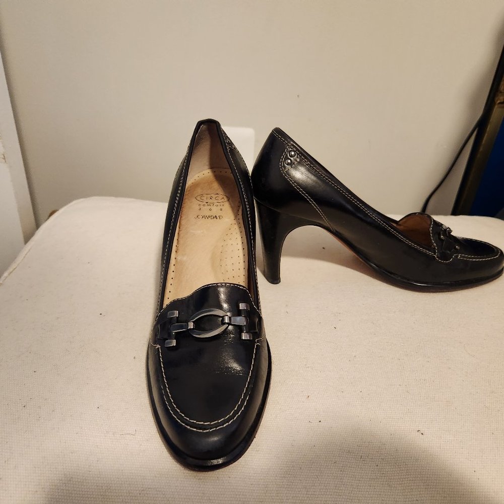 Joan & David Dress Pumps